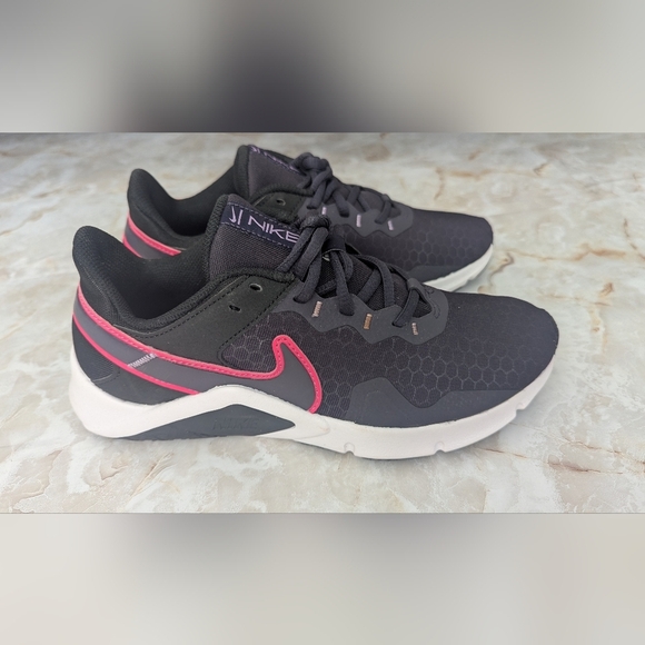 Nike Women's Legend Essential 2 Trainers Shoes Size 8 - Picture 2 of 16